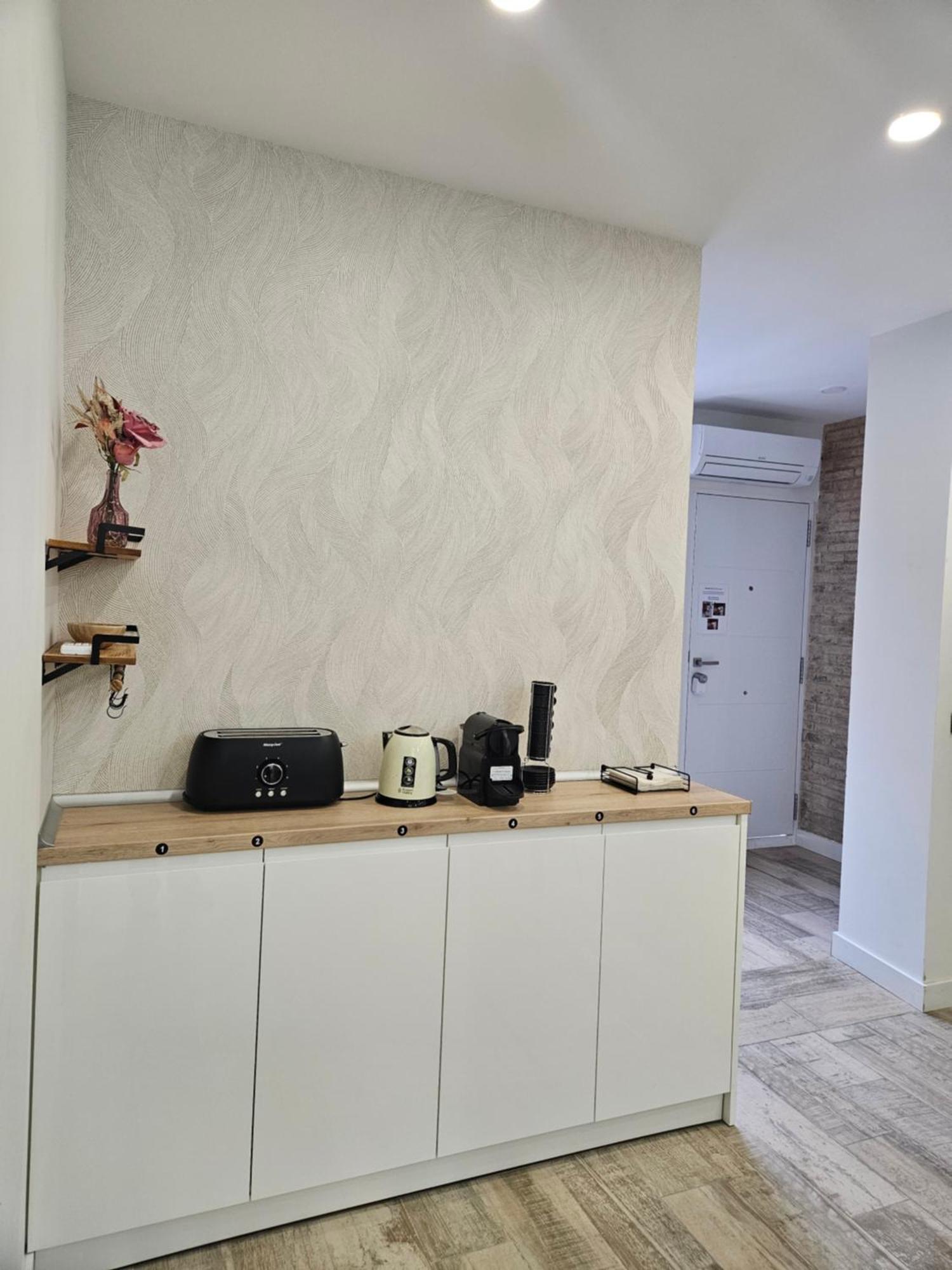 Habitacion Centrica De Lujo Gv 6 فالنسيا المظهر الخارجي الصورة